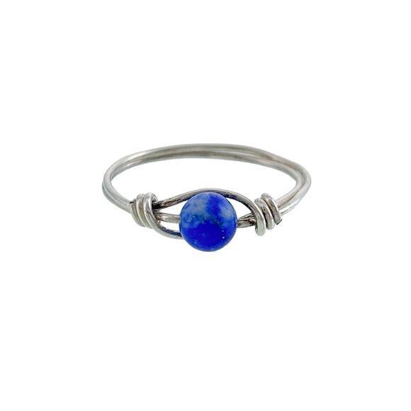 Vintage Silver Tone Wire Wrapped Blue Lapis Lazuli Sphere Bead Ring Size 3 - Picture 1 of 5